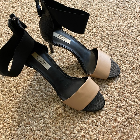 Vera Wand Heels with ankle strap - Picture 2 of 4